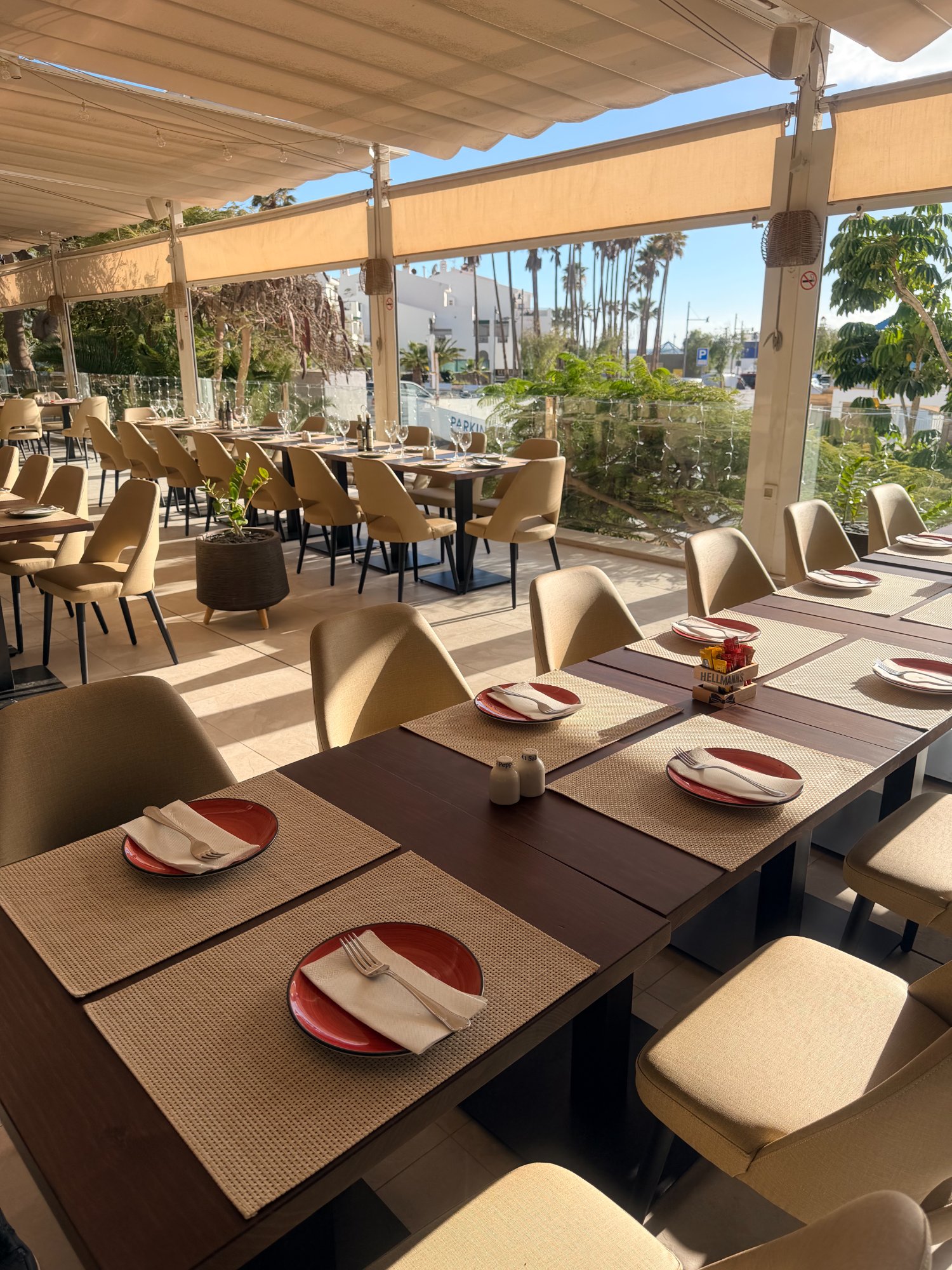 La Familia restaurant interior atmosphere Tenerife