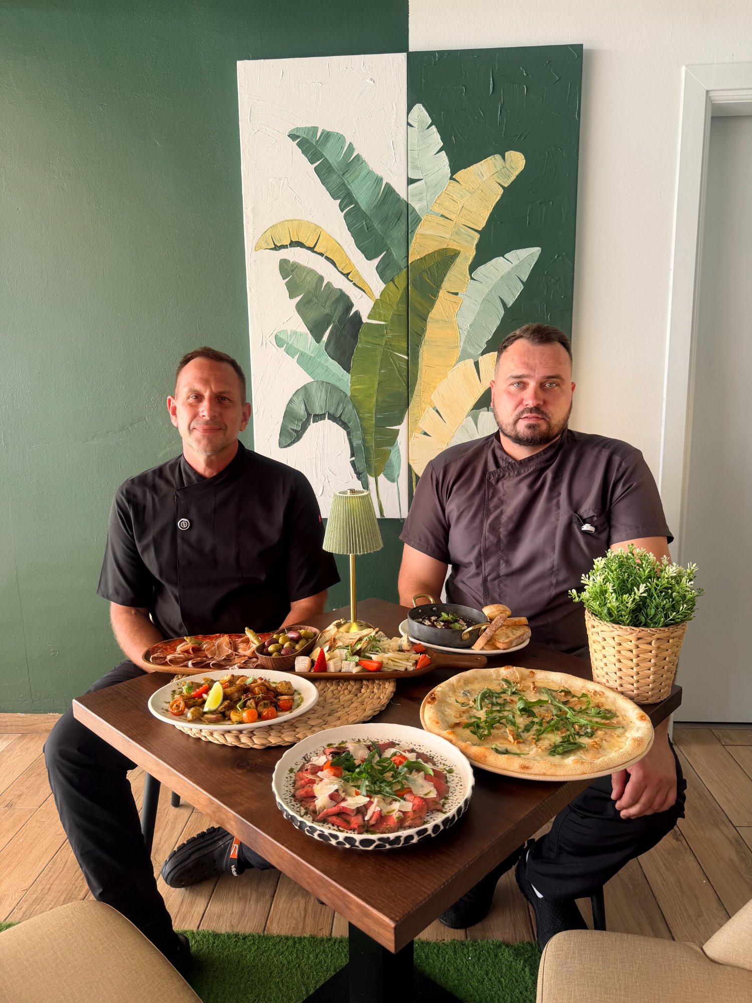 La Familia Costa Adeje restaurant interior