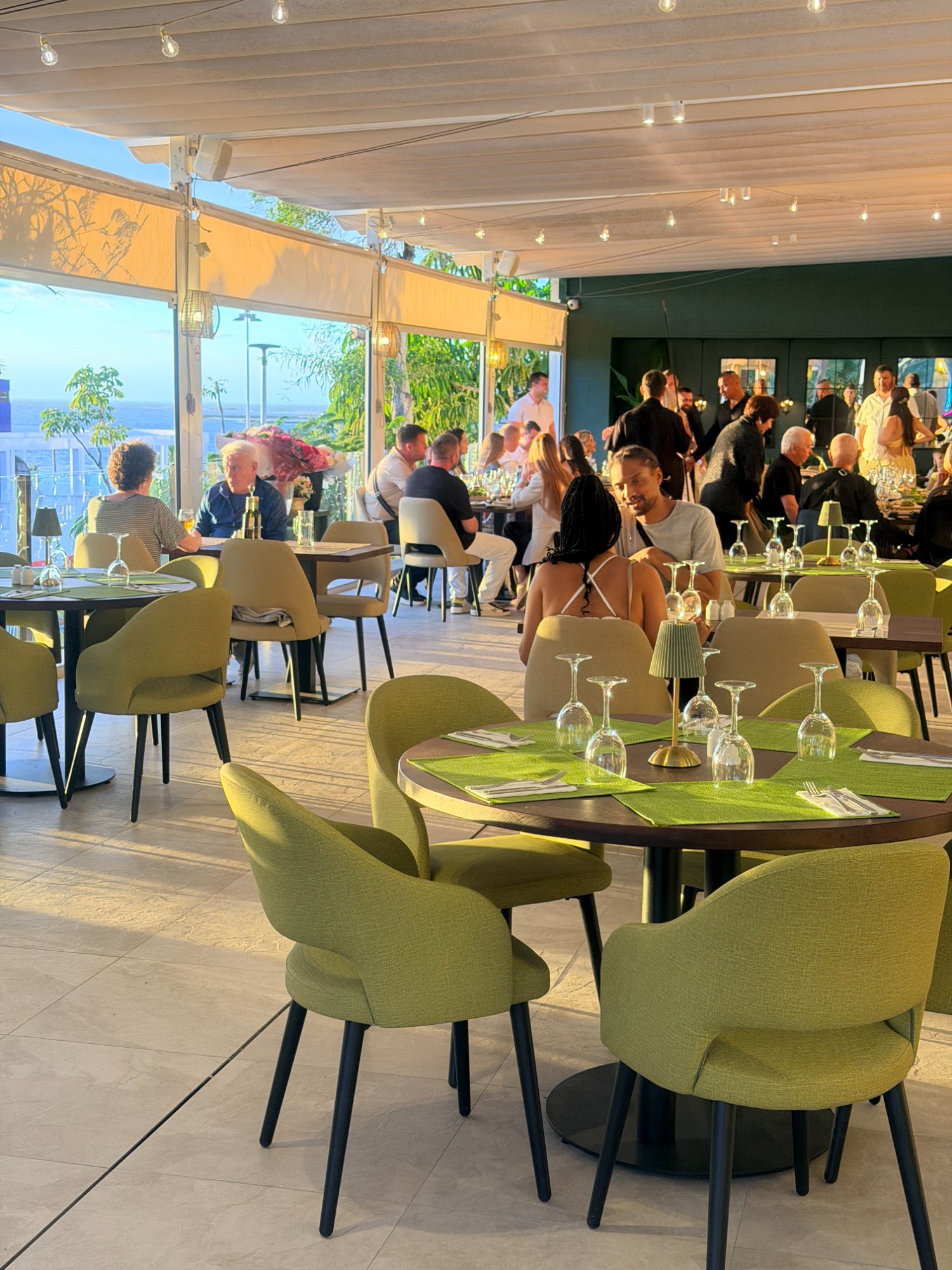 La Familia table setting Costa Adeje restaurant